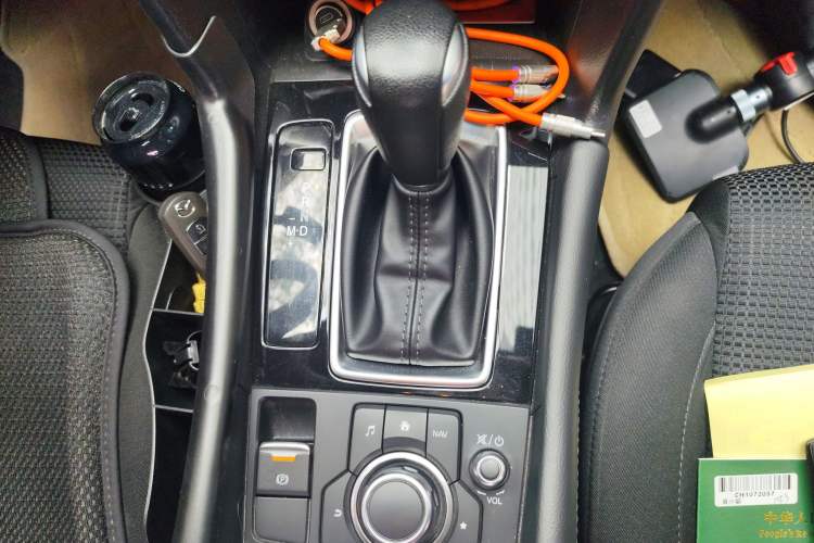 Used Mazda 3 Axela 2019 Cloud-Controlled Sedan 1.5L Automatic Luxury Model China VI Standard