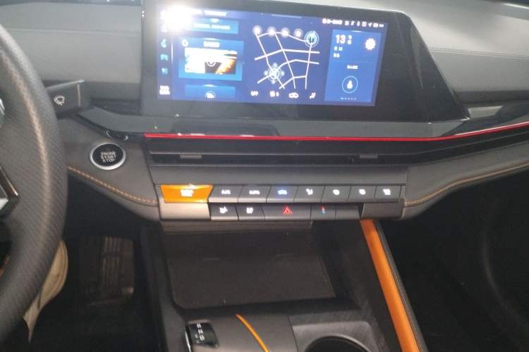 Used CHANGAN UNI-V 2022 1.5T Prestige Version