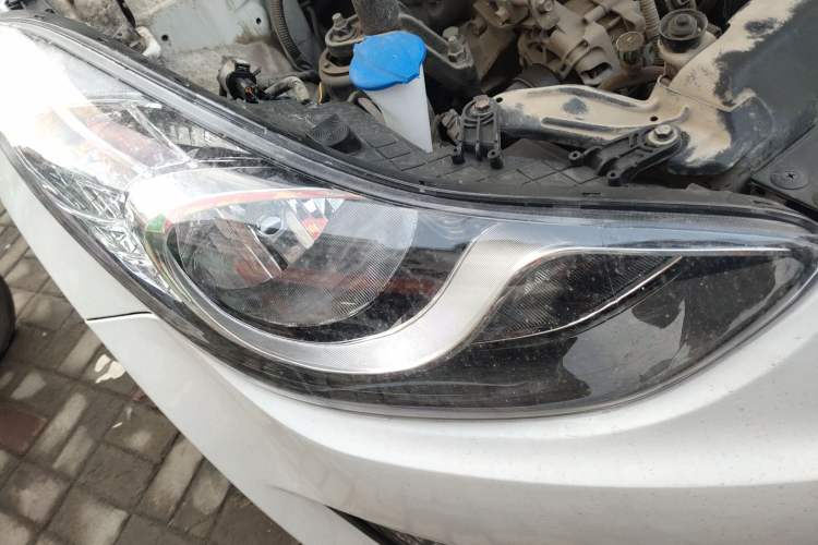 Used Hyundai Elantra (5th Generation / Langdong) 2015 1.6L Manual Leading Model
