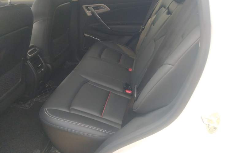 Used Geely Auto Emgrand X7 Sport 2018 1.8TD Automatic Two-Wheel Drive Smart Connect 4G Internet Edition