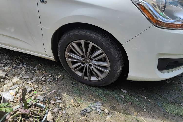 Used Citroen C4L 2014 1.8L Intelligent Drive Automatic Dynamic Model Right Front Wheel Hub