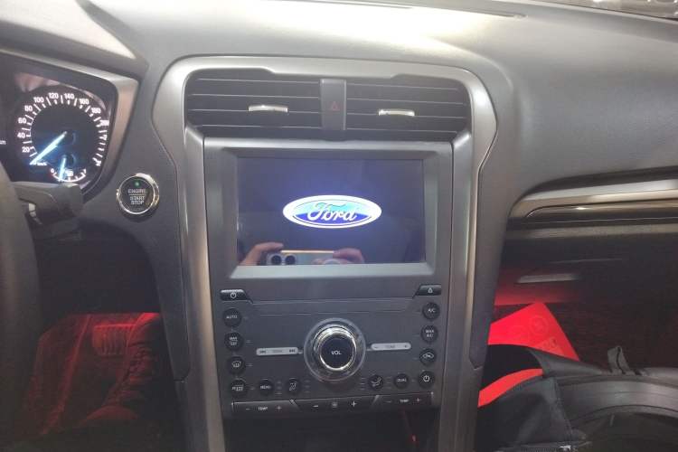 Used Ford Mondeo 2018 EcoBoost 180 Smart Control Fashion Model China V Standard
