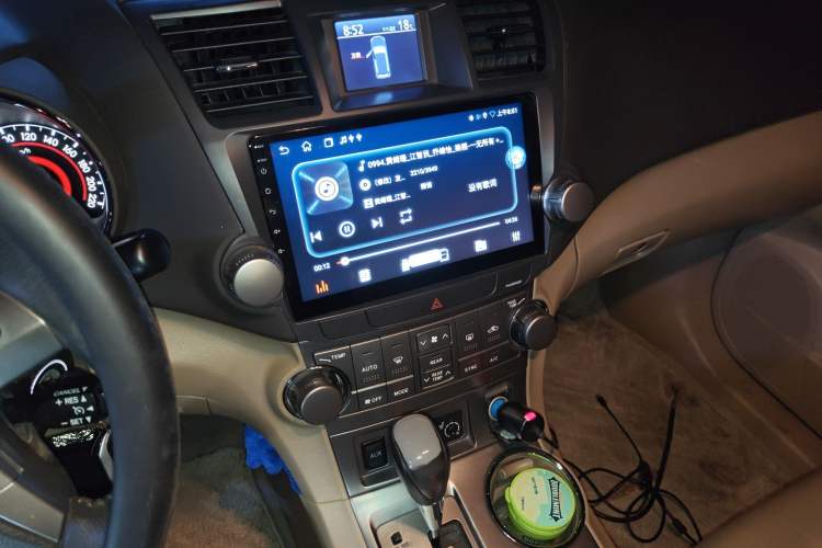 Used Toyota Highlander 2011 2.7L Two-Wheel Drive 7-Seater Luxury Edition Audio And AC Panel