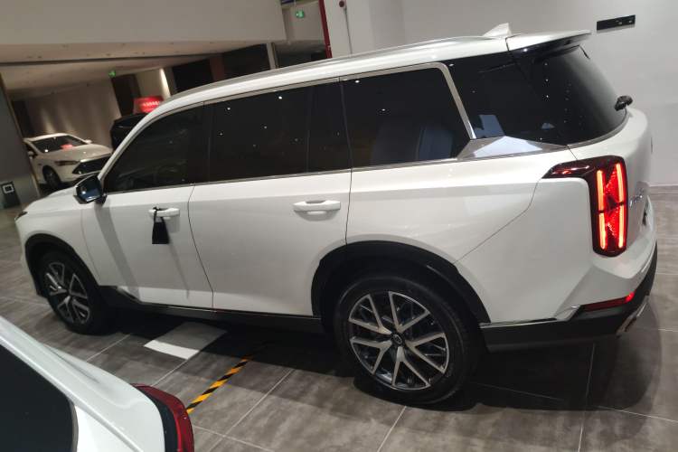 Used GAC Trumpchi GS8 2022 Linghang Series 2.0 TGDI Two-Wheel-Drive Luxury Smart Connectivity Version (7 Seats)