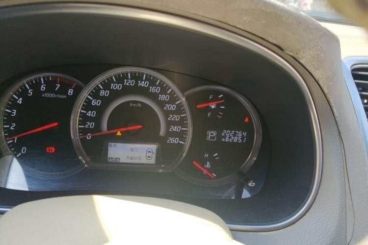 Used Nissan Teana 2011 Duke 2.5L XV Luxury Edition Odometer Close Up