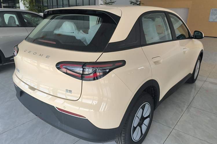 Used Geely Galaxy Geome 2026 Model 310km Youth Edition Rear Right 45 Deg