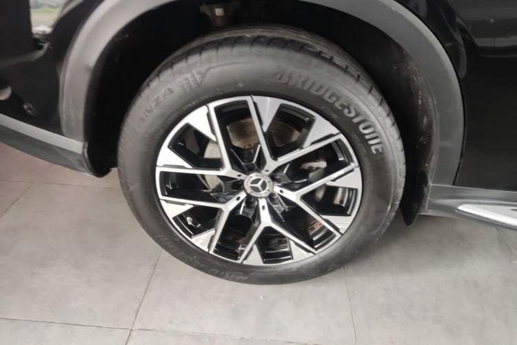 Used Mercedes-Benz GLC 2024 GLC 260 L 4MATIC Dynamic Edition 5-seater Right Rear Wheel Hub