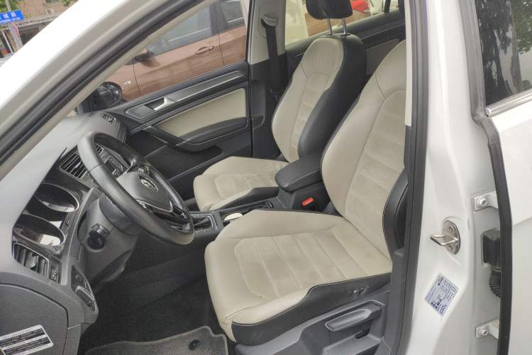 Used Volkswagen Golf 2017 230TSI Automatic Luxury Million-Vehicle Commemorative Edition