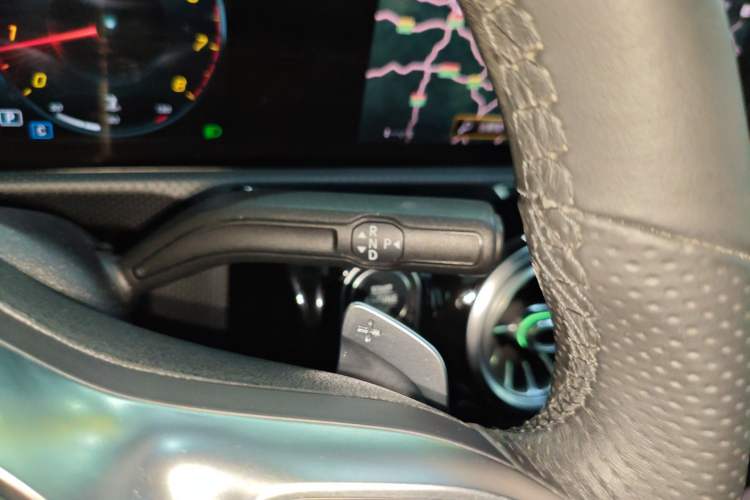 Used Mercedes-Benz A-Class 2020 Restyled A 200 L Sport Sedan Fashion Version Gear Lever