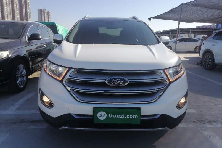 Used Ford Edge 2017 EcoBoost 245 Two-Wheel-Drive Sporty 7-Seater
