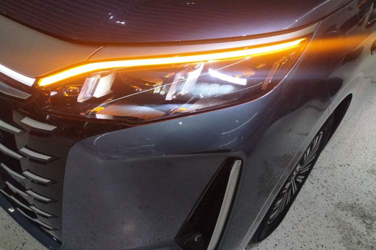 Used BYD Xia 2025 DM-i 1.5T 180km Beyond Edition