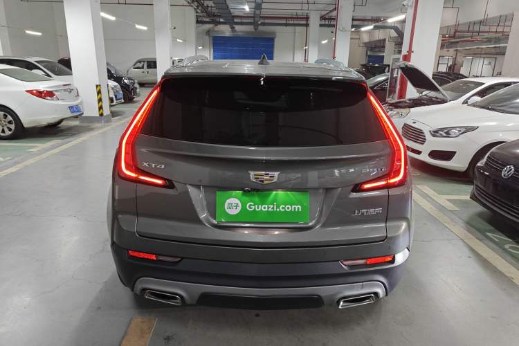 Used Cadillac XT4 2018 28T Two-Wheel-Drive Luxury Model
