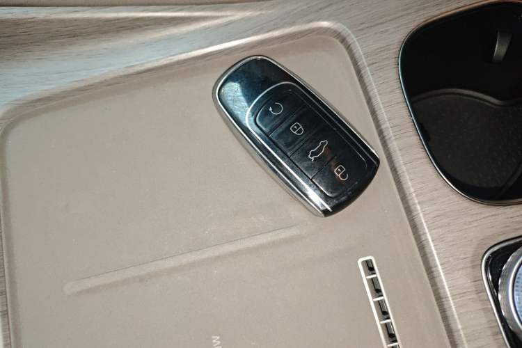 Used Chery Tiggo 8 PLUS 2025 290TGDI DCT Prestige 5-Seater
