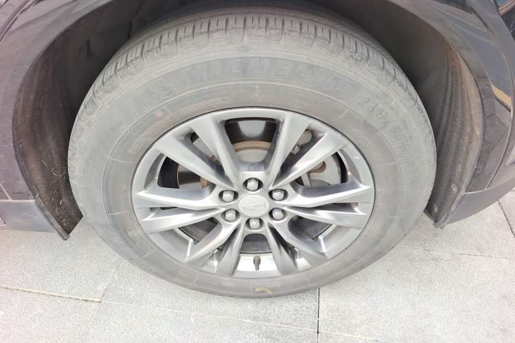 Used Cadillac XT5 2020 28T Luxury Version Exterior 1