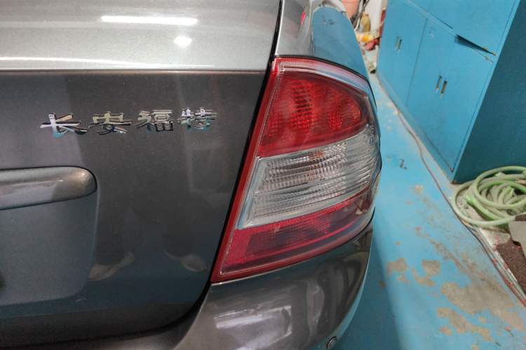 Used Ford Focus 2013 Sedan Classic 1.8L Manual Base Model