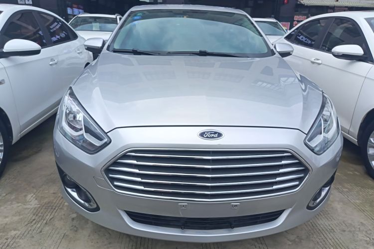 Used Ford Escort 2015 1.5L Automatic Fashion Model
