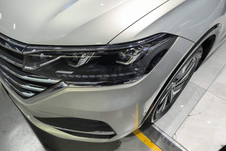 Used Volkswagen Viloran 2024 330TSI Luxury Edition