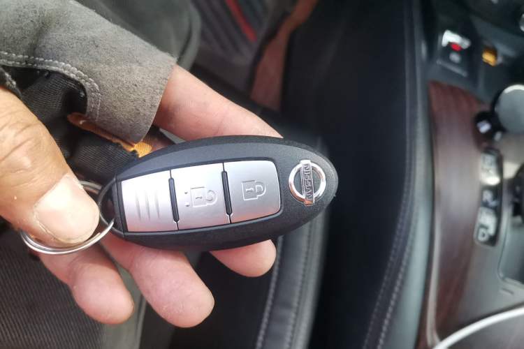 Used Nissan X-Trail 2019 2.0L CVT Smart Connect Comfort Edition 2WD
