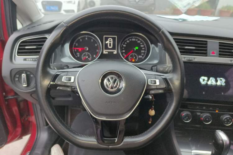 Used Volkswagen Golf 2018 230TSI Automatic Comfort Model
