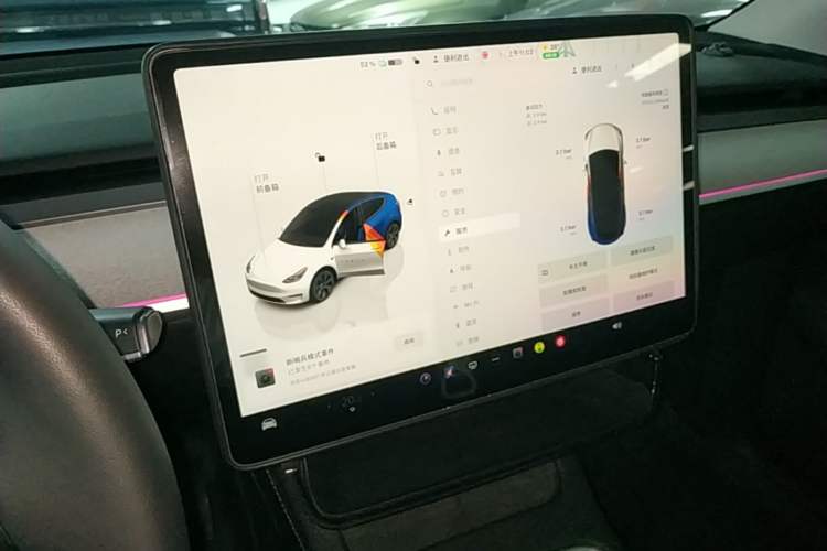 Used Tesla Model Y 2024 Long-Range All-Wheel-Drive Version
