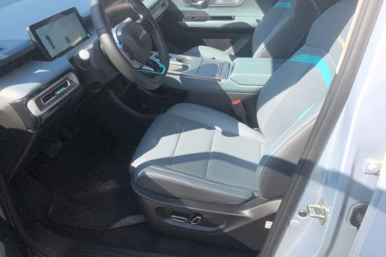 Used AION Y 2024 Younger Star Edition