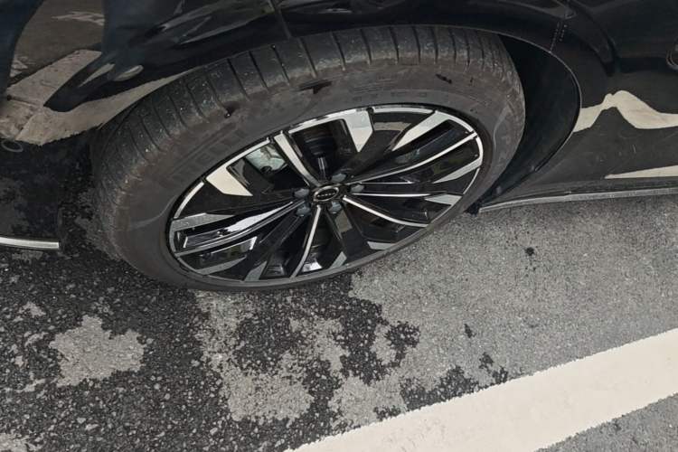 Used Volvo S90 New Energy 2026 Plug-in Hybrid Four-Wheel Drive Long-Range Luxury Smart Edition
