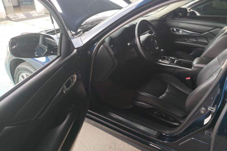 Used Infiniti Q70 2017 Q70L 2.5L Elite Edition Driver Seat