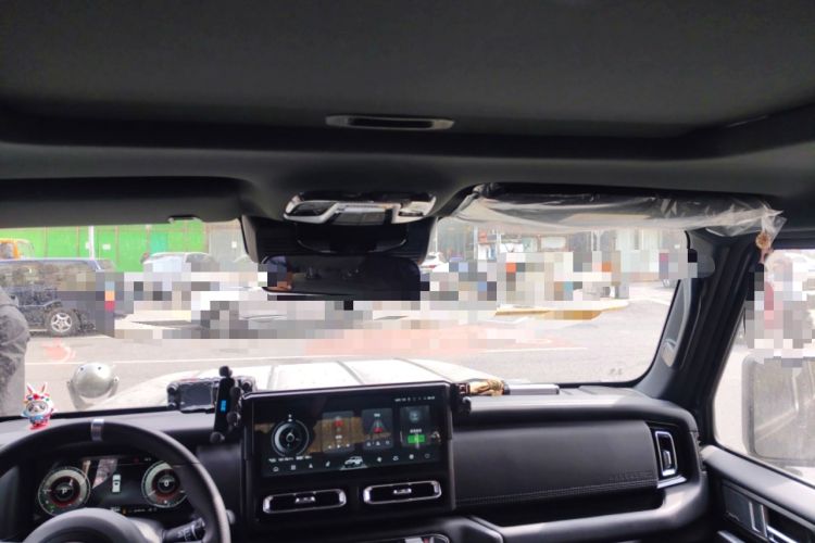 Used 212 T01 2024 2.0T Explorer
