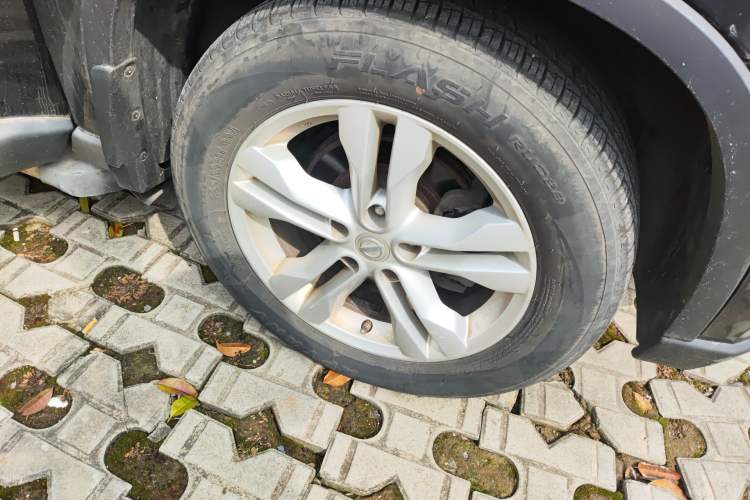 Used Nissan X-Trail 2012 2.5L CVT Flagship Edition 4WD Right Front Wheel Hub