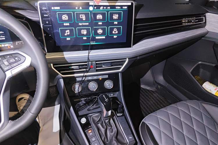 Used Volkswagen Sagitar 2024 300TSI DSG Excellence Edition