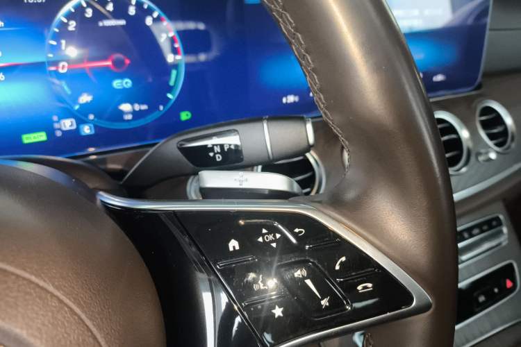 Used Mercedes-Benz E-Class New Energy 2022 Restyled E 350 e L Plug-in Hybrid Sports Sedan
