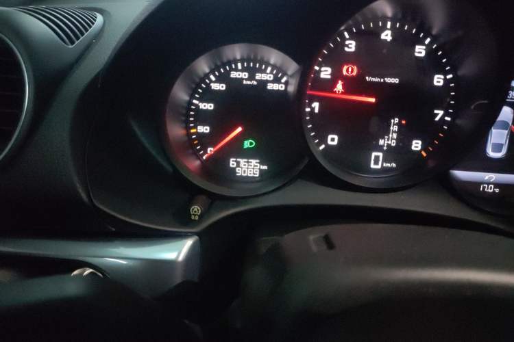 Used Porsche 718 2018 Cayman 2.0T
