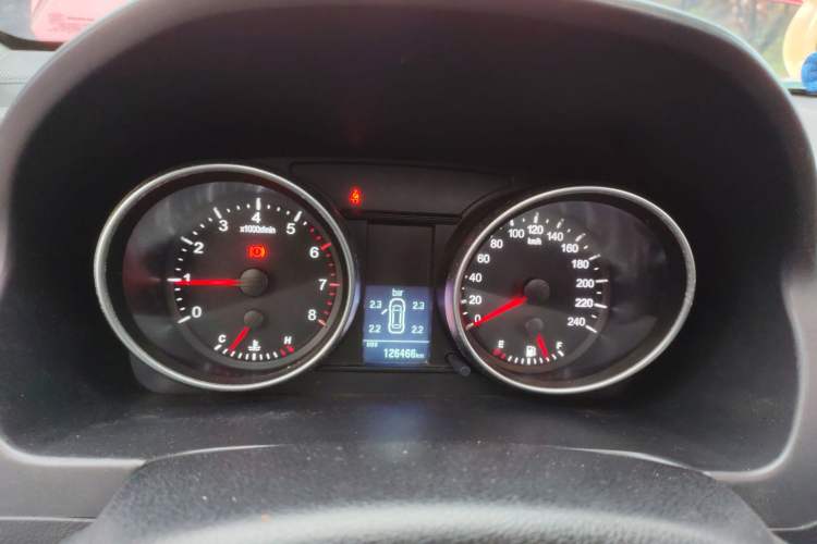 Used Haval H6 2015 Upgraded Model 1.5T Manual Two-Wheel Drive Elite Version
