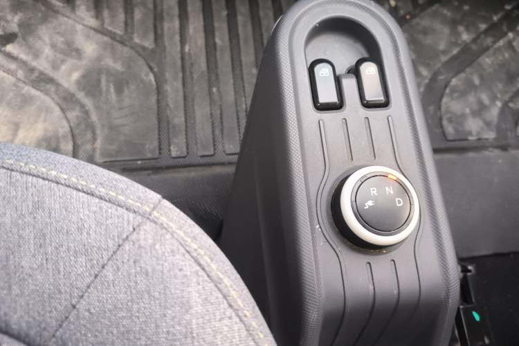 Used Wuling Hongguang MINIEV 2021 Macaron Fashion Model Lithium Iron Phosphate