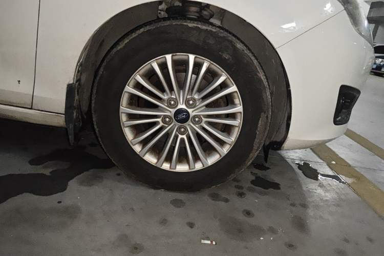 Used Ford Escort 2015 1.5L Automatic Comfort Edition
