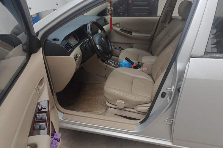 Used Toyota Corolla EX 2013 1.6L Automatic Luxury Edition