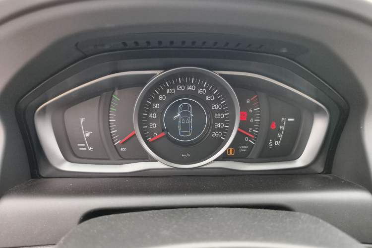 Used Volvo XC60 2017 T5 Smart Upgrade Edition