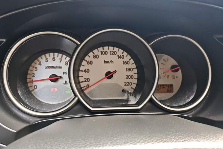 Used Nissan Livina 2010 JINRUI Edition 1.6L Automatic Standard Model Instrument Cluster