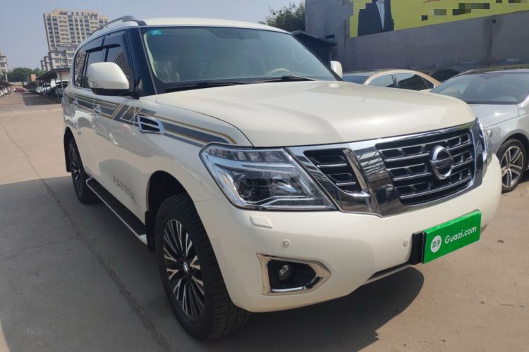 Used Nissan Patrol 2019 Y62 4.0L SE OPT with 18-inch Wheels – Middle East Front Right 45 Deg