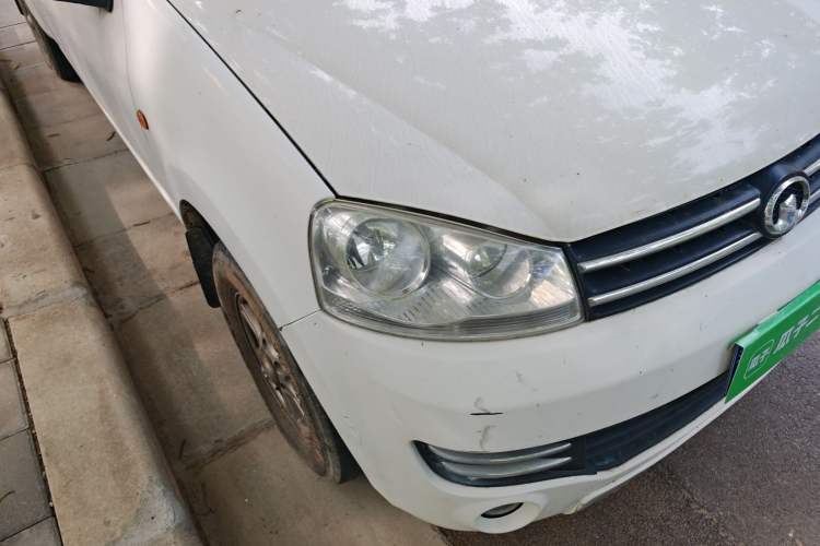 Used Great Wall Wingle 5 2017 2.2L Classic Version Two-Wheel Drive Big Double Cab 491QE Right Front Headlight