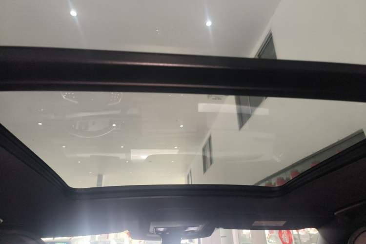 Used Volkswagen Teramont 2025 Tiguan Pro 450TSI Four-Wheel Drive Summit Edition
