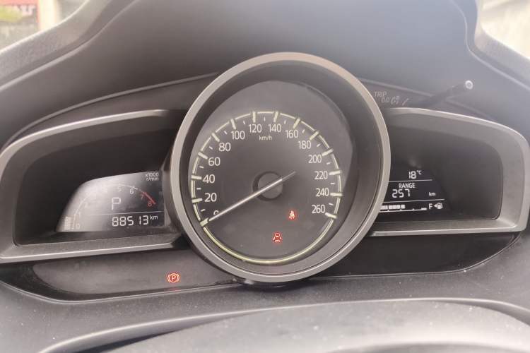 Used Mazda 3 Axela 2017 Sedan 1.5L Automatic Luxury Model China VI Standard