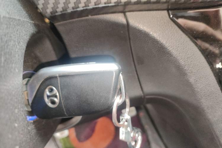 Used BAIC Senova X25 2015 1.5L manual Comfort trim level