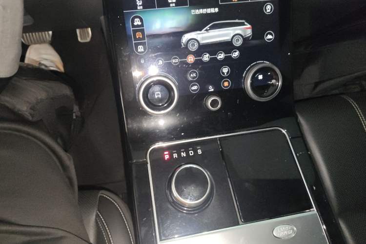 Used Land Rover Range Velar 2017 P380 R-DYNAMIC S Gear Lever