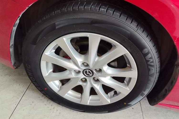 Used Mazda Atenza 2014 2.0L Blue Sky Luxury Edition
