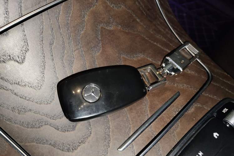 Used Mercedes-Benz GLC 2020 Facelift GLC 300 L 4MATIC Dynamic Edition Vehicle Key