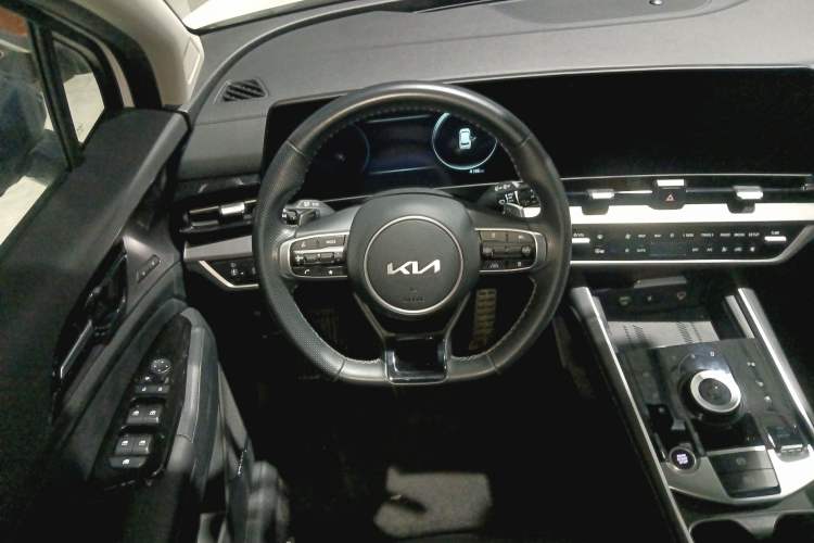 Used Kia Sportage (Chinese Domestic Model) 2023 2.0T Two-Wheel Drive Flagship Edition
