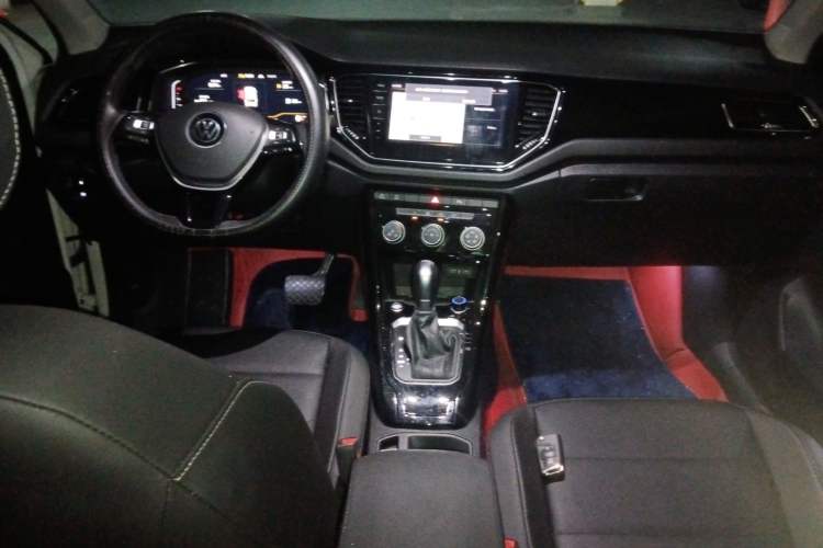 Used Volkswagen T-ROC 2022 280TSI DSG Two-Wheel Drive Comfort PLUS
