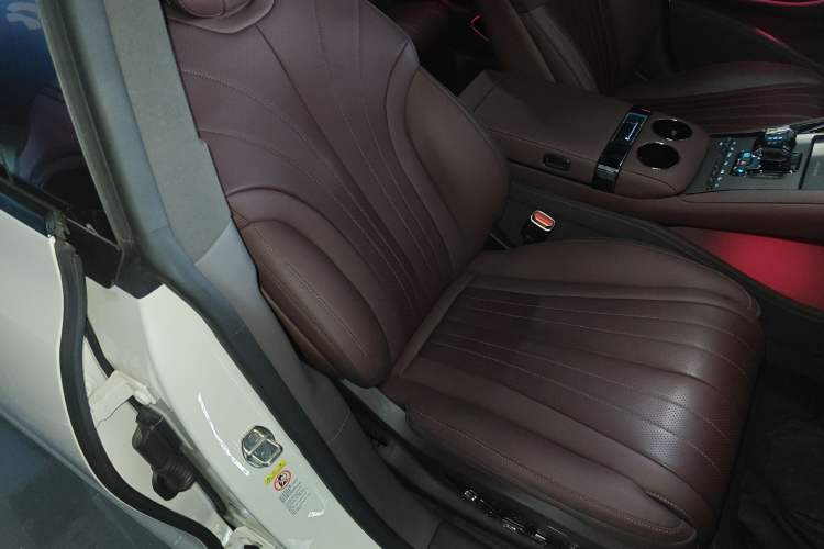 Used Denza Z9GT 2024 1100 Four-Wheel Drive Ultra Version Right Front Seat