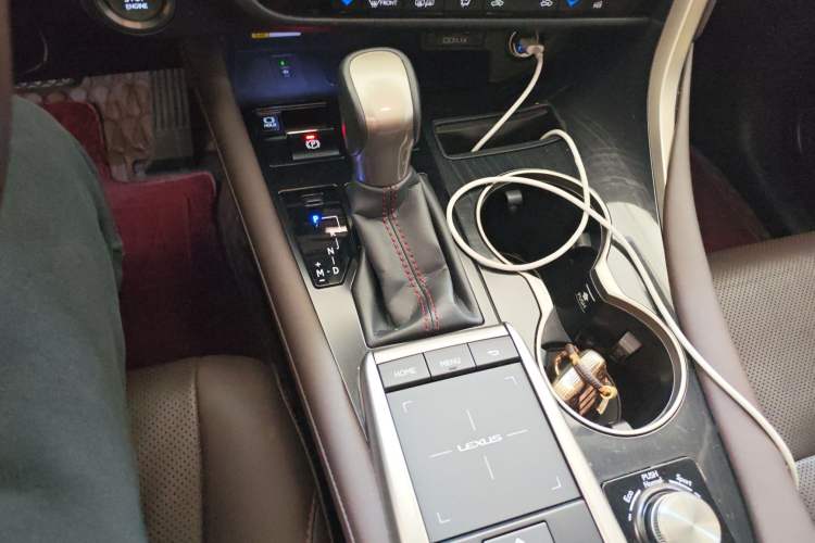 Used Lexus RX 2020 Revised Version 300 Two-Wheel Drive Comfort Edition
